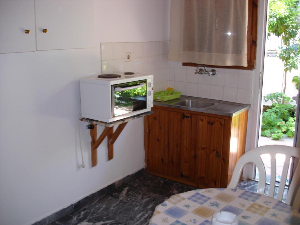 Ilias Appartements Tsaprounis Ellinika  Εξωτερικό φωτογραφία